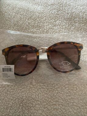 Oscar de la Renta Sunglasses Tortoise Shell Round Gold Frame New with Case